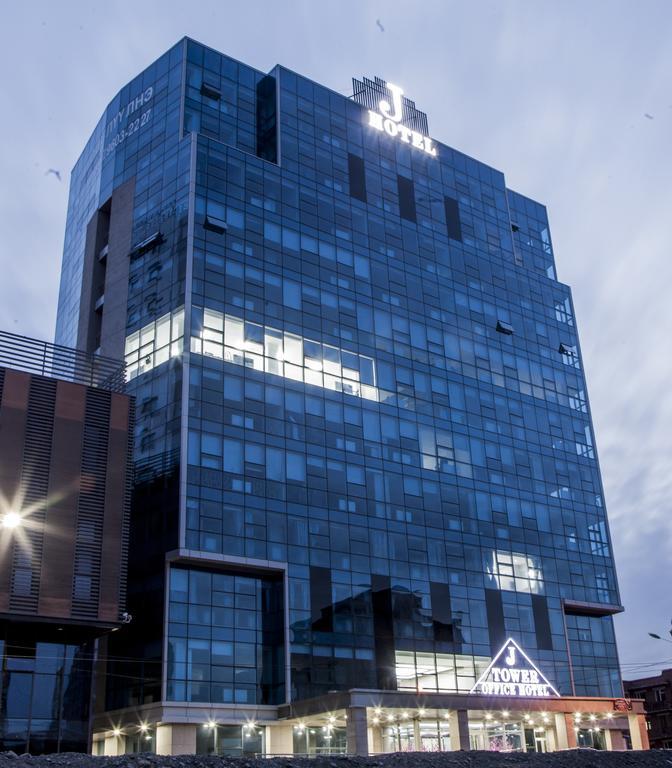 J Hotel Ulaanbaatar Esterno foto