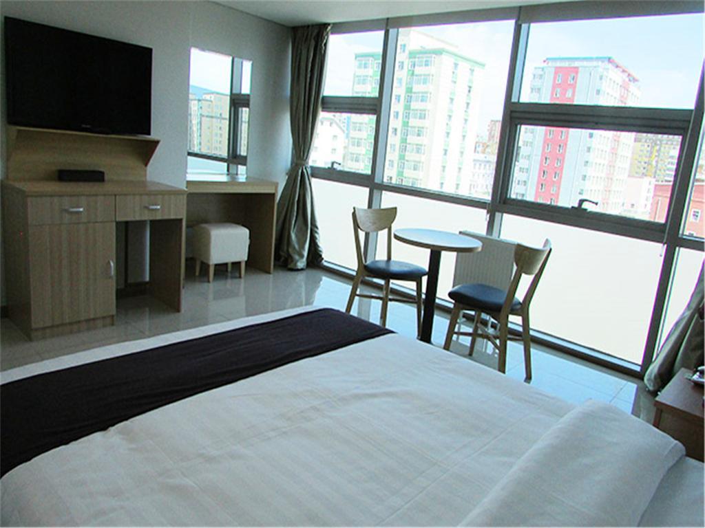 J Hotel Ulaanbaatar Esterno foto