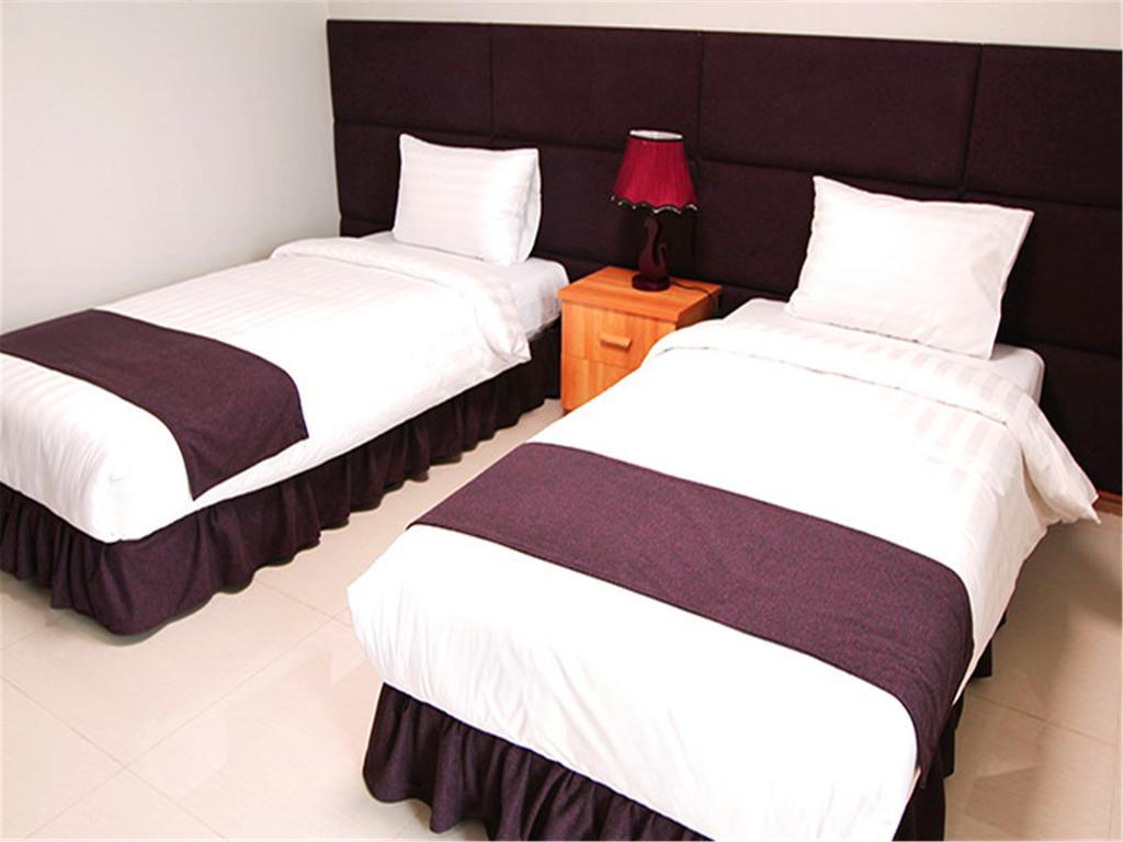 J Hotel Ulaanbaatar Esterno foto